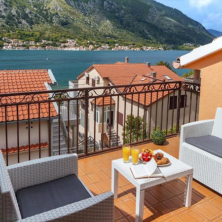 Apartment Busola Kotor Exteriör bild