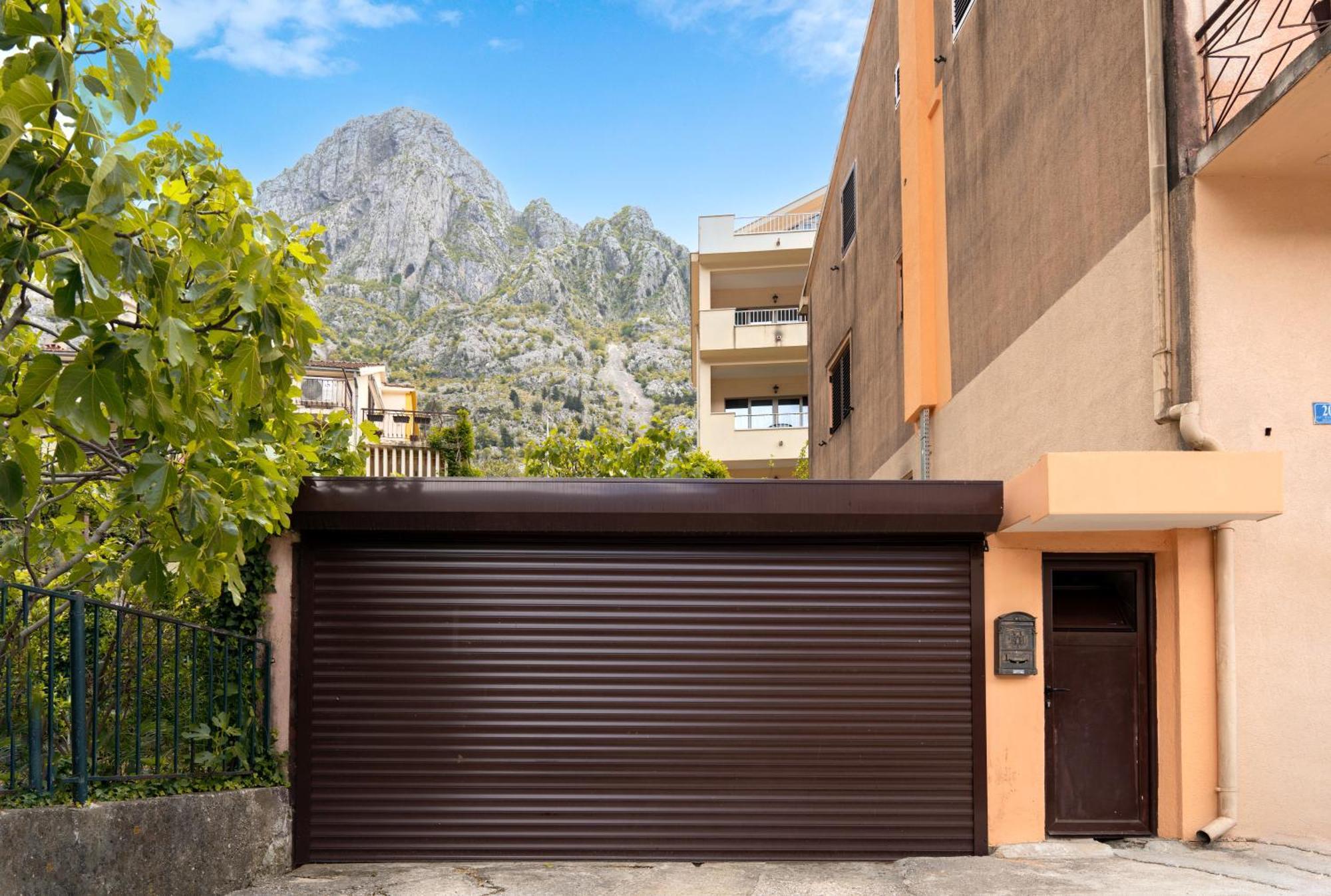 Apartment Busola Kotor Exteriör bild